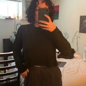 Black cropped long sleeve
